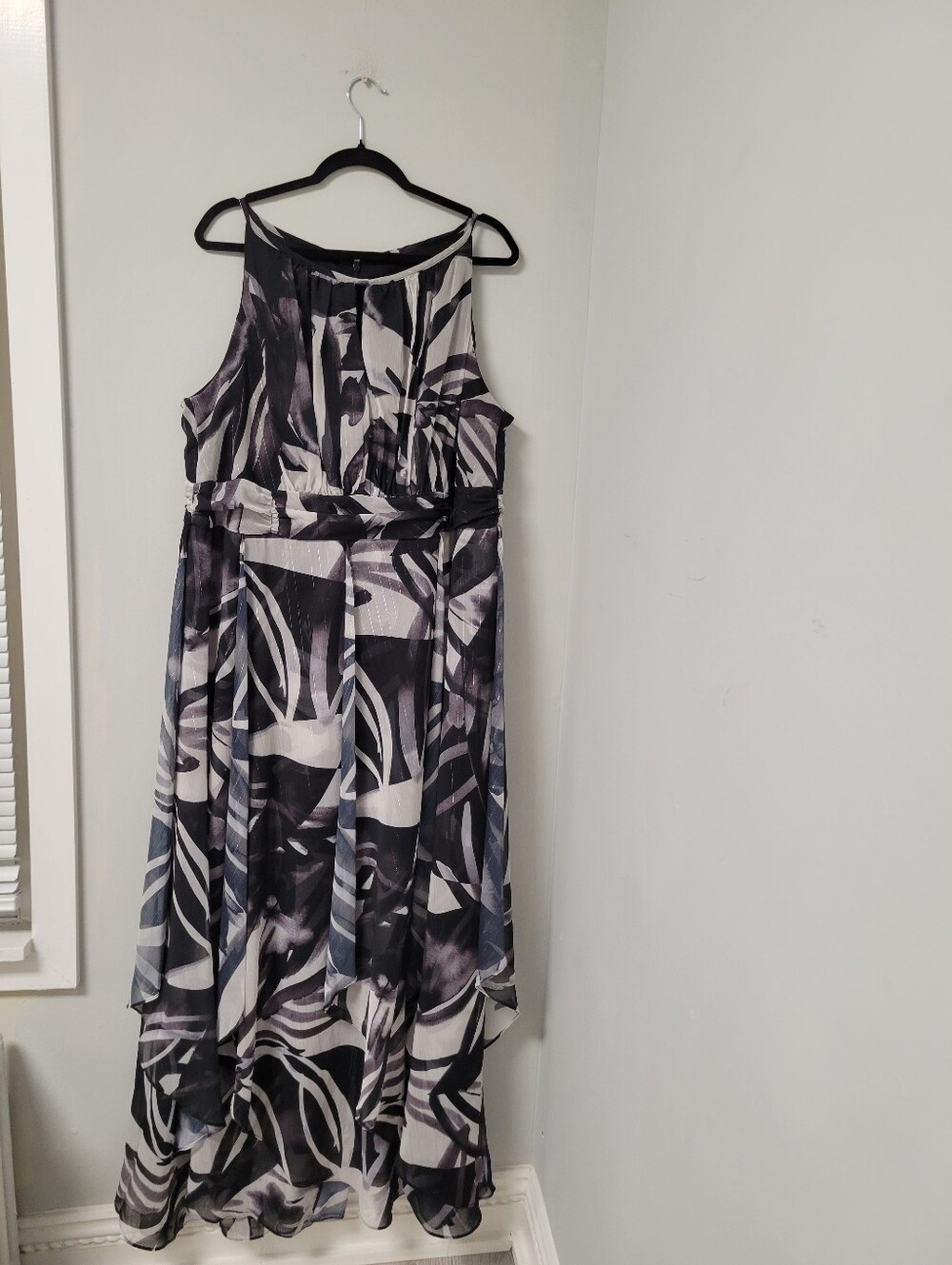 R&M Richards Black and White Abstract Print High-Low Dress 18W